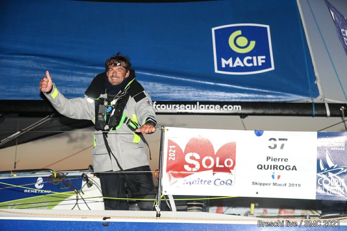 SkipperMacif's tweet photo. [@SoloMCoQ]
@QuirogaPierre remporte la grande course de la Solo Maître CoQ 2021 🏆🤩
🔝 Après 4️⃣2️⃣h de course, le skipper Macif 2019 est le premier à franchir la ligne d’arrivée à plus de 4 milles du deuxième 🚀🥇
#BravoPierre 👏🏼
#Macifcourseaularge 
#SkipperMacif https://t.co/VSipaMUWOd