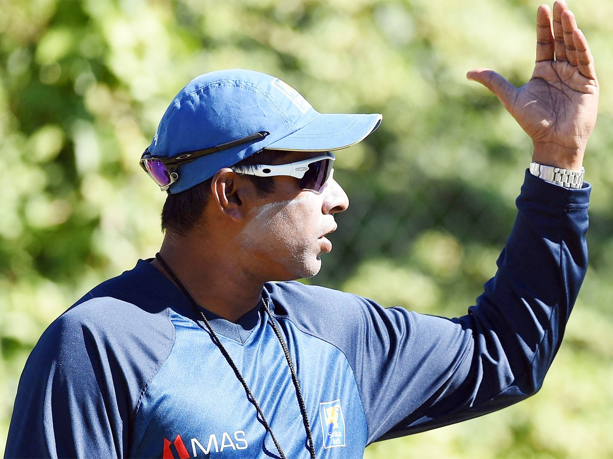 Chaminda Vaas to continue as Sri Lanka's fast bowling consultant 

READ: toi.in/AjMrma11/a24gk 

#ChamindaVaas #SriLankaCricket