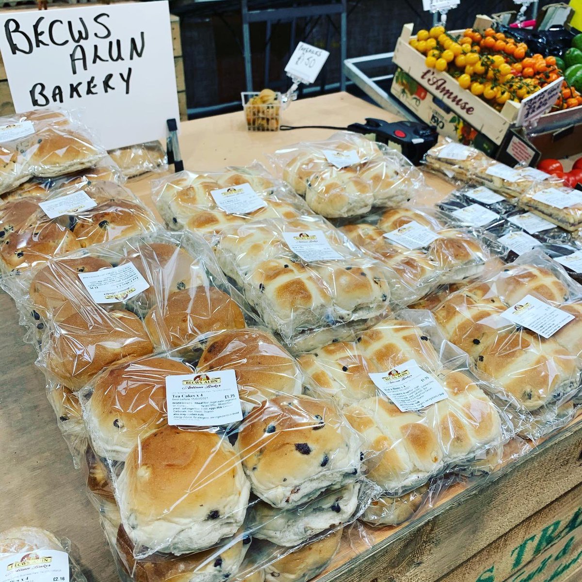 TatwsTrading's tweet photo. Bore da good morning all we have #tanlan bakery & #becws alun fantastic bakery produce available in Llangefni today #town hall car park drive in shop safe #stall #tatws no https://t.co/mJ0syvTPmN