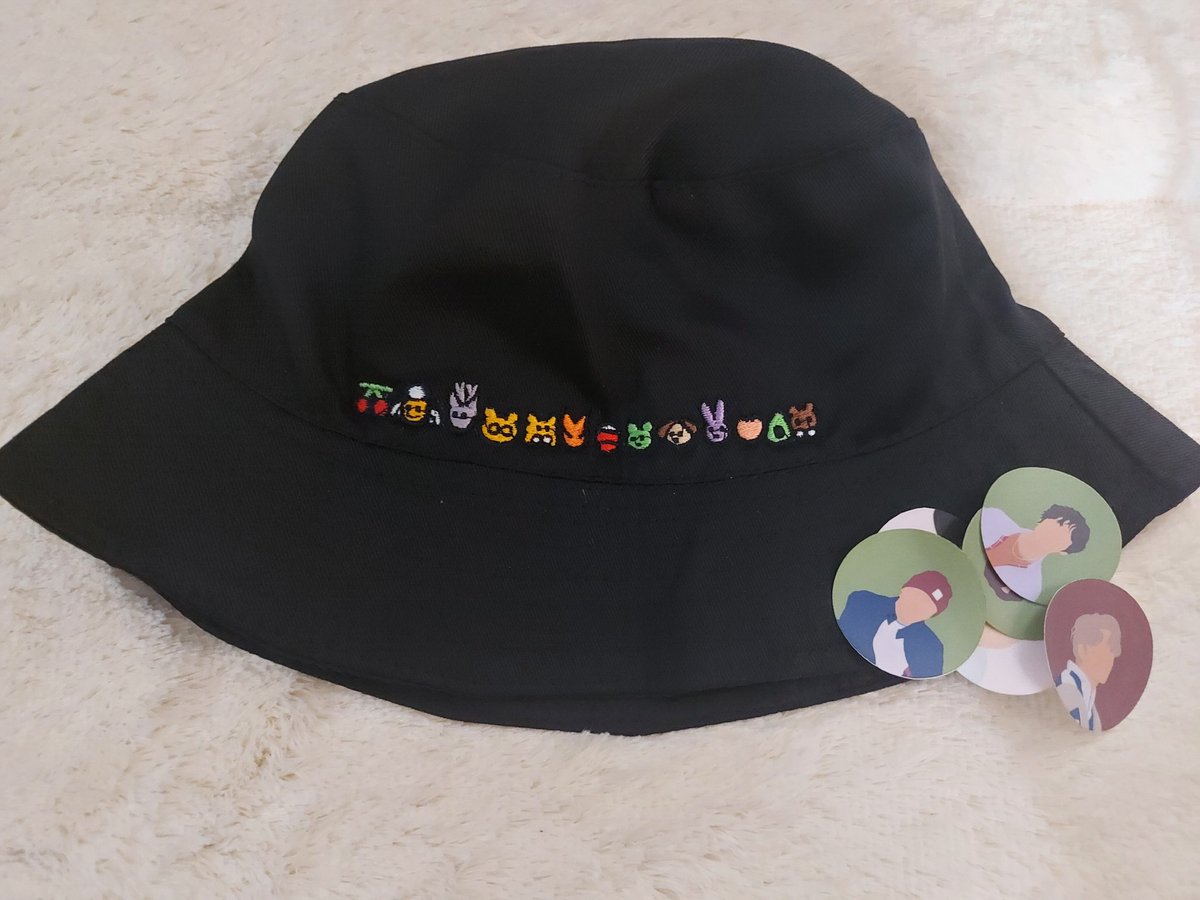 cheolcoholic's tweet photo. After months dumating na din siyaaaa. Impulse purchase but anyways hahahahaha. Medyo maliit and manipis nga lang siya compared sa normal-sized na bucket hat :(
Thank you po @bpy_lab for being accommodating as always!! <3 #BPYfeedbacks https://t.co/QuDp0sRO9U