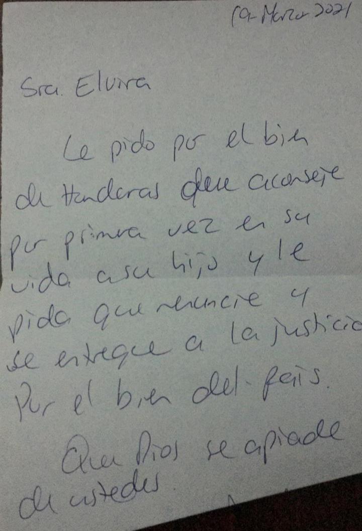 #CartasaElvira
De mujer a mujer le pedimos a doña Elvira Alvarado, que tome su rol de madre y hable con su hijo Juan Orlando Hernández, que ya suficiente daño ha hecho a un país entero.
#100mujeresporHonduras #somos100mujeresymademilrazones