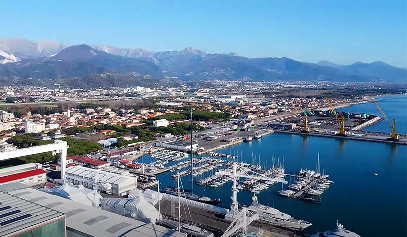 Marina di Carrara (MS)
nauticareport.it/dettnews/turis…
#marinadicarrara #carrara #toscana #Marmotec #Seatec #Compotec #storia #mare #spigge #turismocarrara