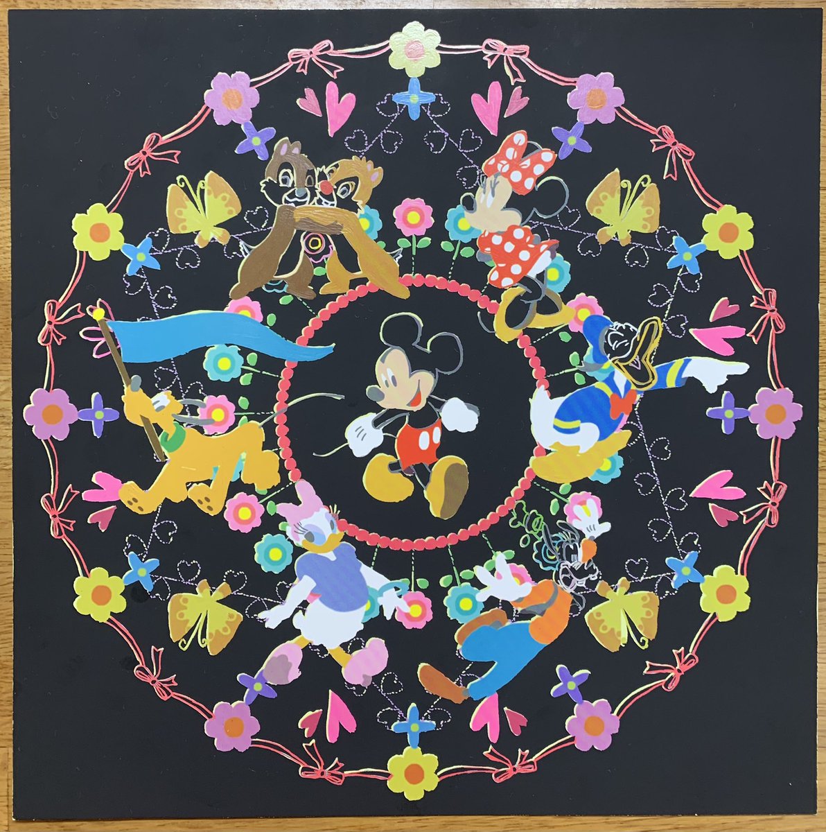 彩 スクラッチアート ミッキーと仲間たち完成 ピーターパンの方が細かいところが多くて大変だったけどそれよりより時間がかかった スクラッチアート ディズニースクラッチアート ディズニースクラッチアートトップコレクション10 ミッキー