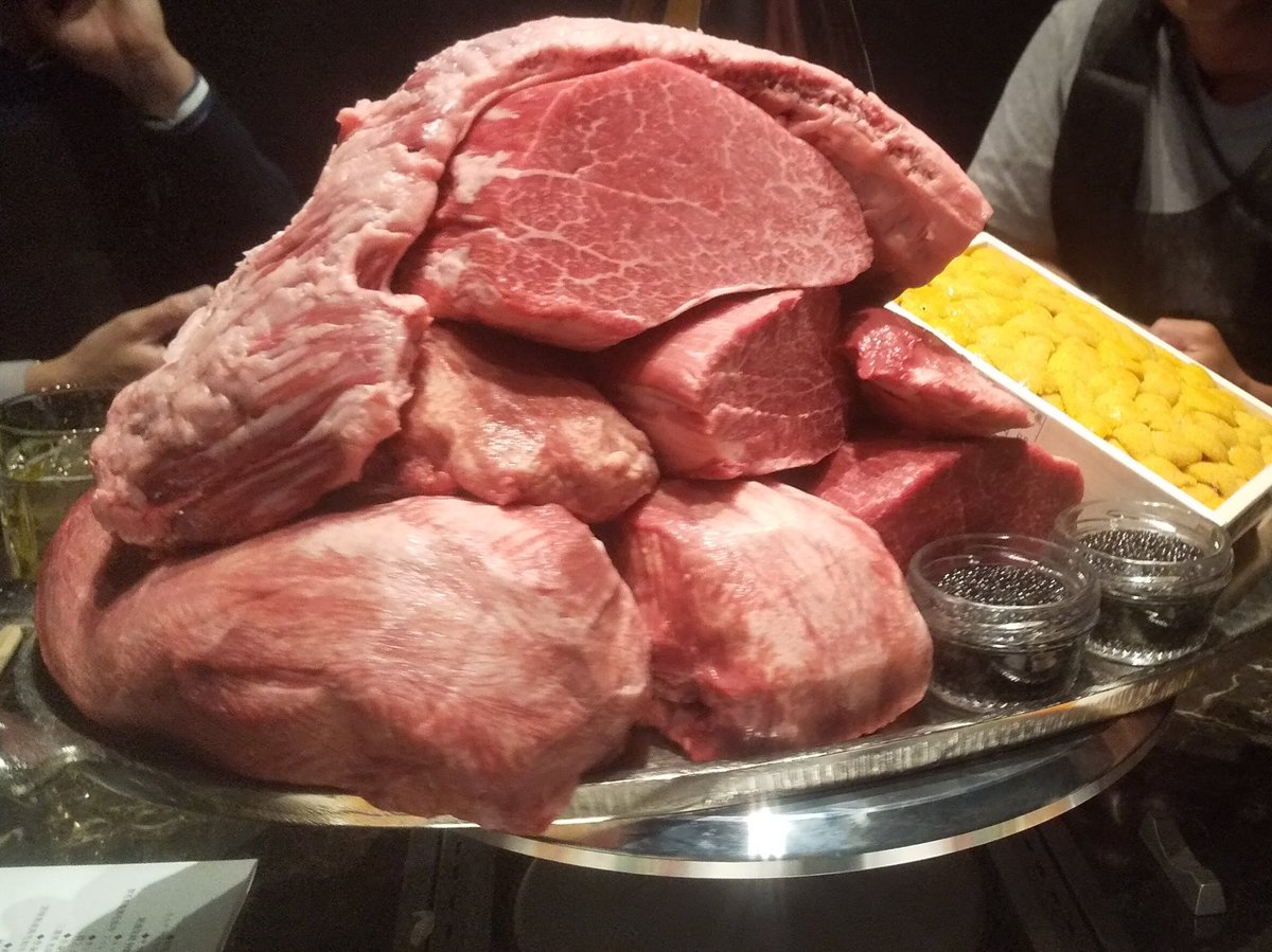 みんなでお肉☆

#お肉 #肉食系女子 #たべごろ #隠れ家