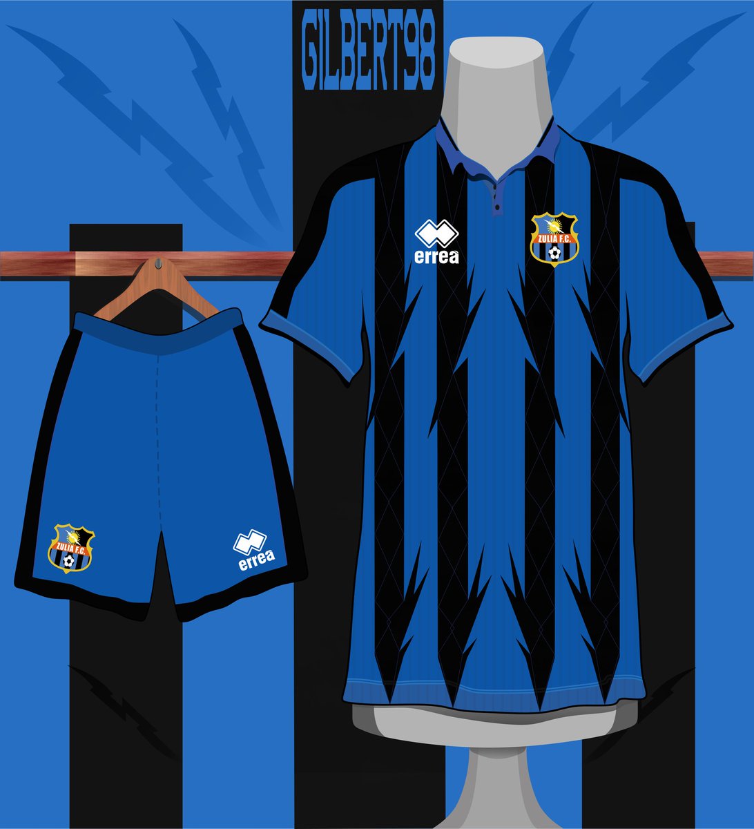 Studio98_art's tweet photo. #Gilbert98 #ZFC #Fantasy #Zuliafc #VamosZulia #Futve #NegriAzules #CamisetaFantasy.
Concepto: Local
Marca: Errea.
Cuello: Polo
Equipo: Zulia Fútbol club.
Liga: @LigaFUTVE
Detalles: Los bastones están inspirados en los rayos del #Catatumbo. https://t.co/a6RAiI9fCT