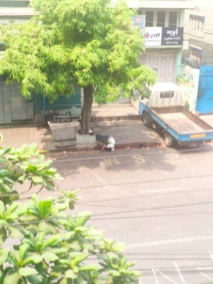 Tw // Violence , Dead , Blood

Mandalay: At least 3 civilians got shot dead by Evil Military Terrorists. The dead bodies were stolen by those terrorists &amp; the number of deaths may be increase today.  #AntiFascistRevolution2021
#Mar27Coup
#WhatsHappeningInMyanmar