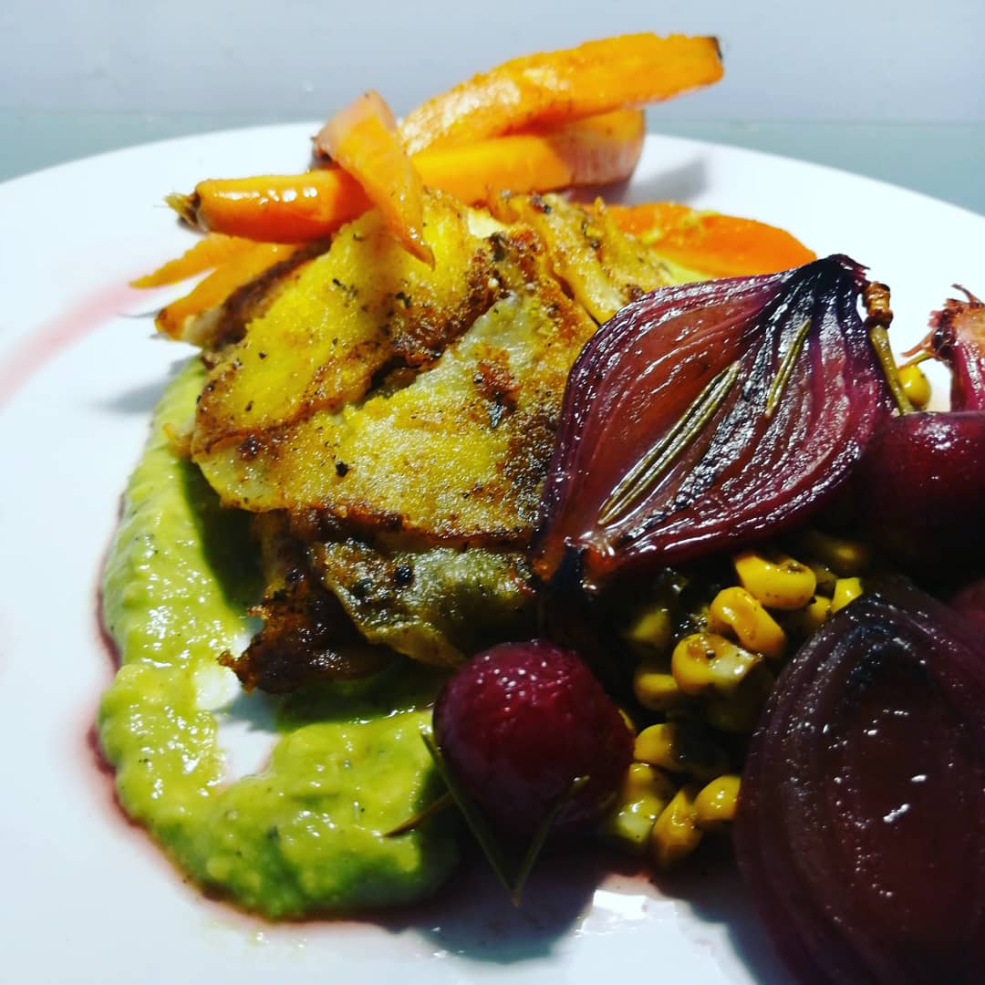 Ntlacya's tweet image. We are #KungFuKitchen and we bring a versatile approach to dinning in and around Bloemfontein. We also do house calls, private dining and parties.