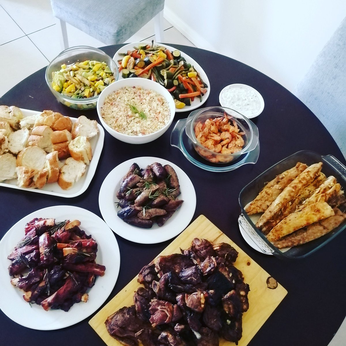 Ntlacya's tweet image. We are #KungFuKitchen and we bring a versatile approach to dinning in and around Bloemfontein. We also do house calls, private dining and parties.
