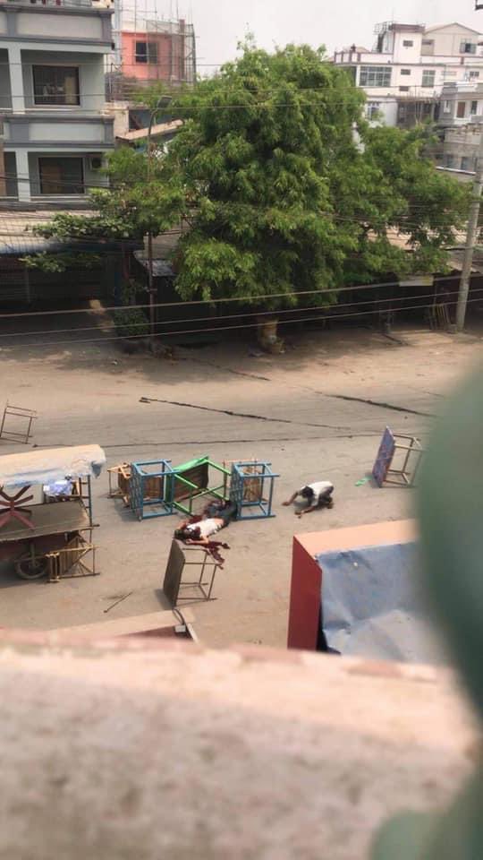 nslwin's tweet photo. Mandalay:

Another one fallen in 80th Street (9 x 10).

#WhatsHappeningInMyanmar #AntiFascistRevolution2021 #Mar27Coup #MilkTeaAlliance https://t.co/3qazEmeIFA