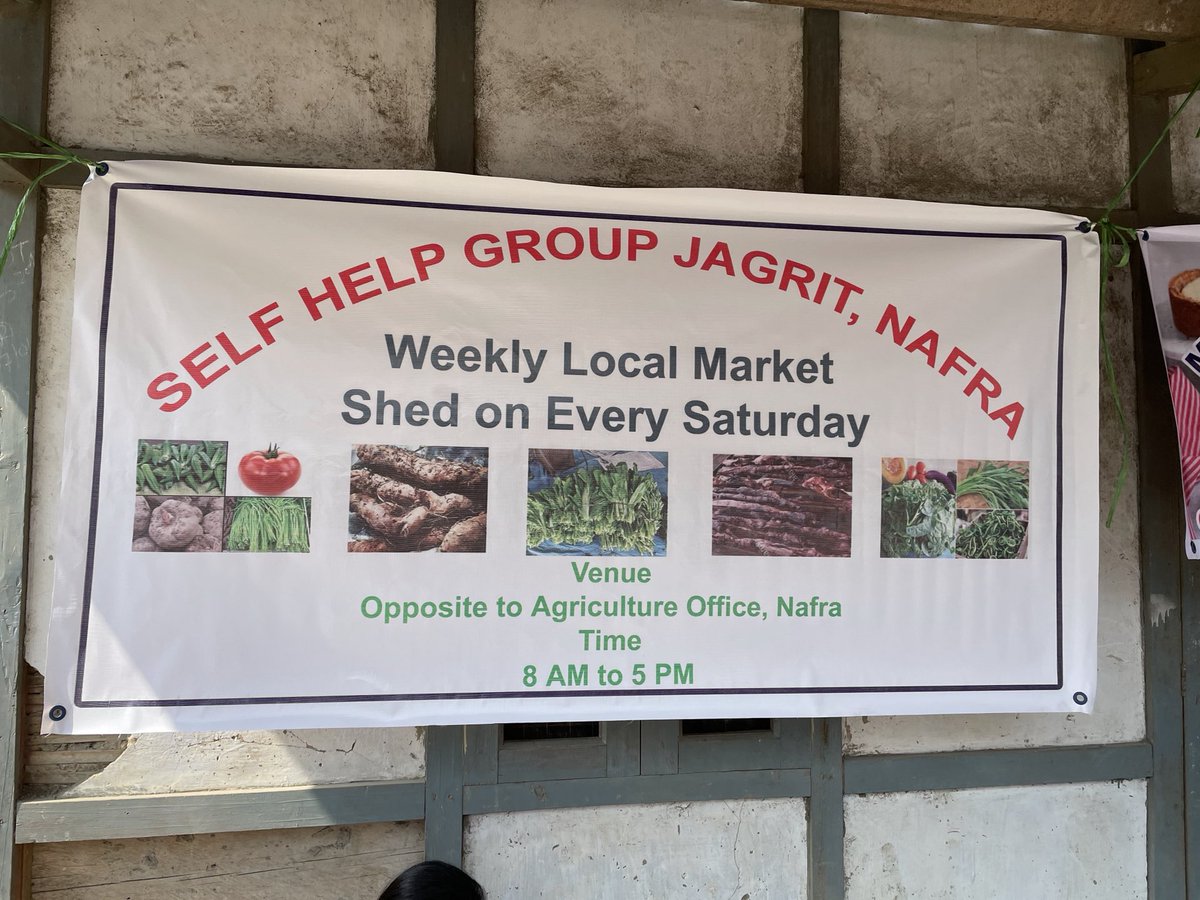 bapu_w's tweet photo. #atmanirbharbharat
#beingvocalforlocal
Weekly Saturday market started by all women SHGs and we can’t stop lauding this “Women empowerment” activity in true sense👍Total eight SHGs under Jagrit and are from remote villages of Nafra. Please buy to support! https://t.co/Ojjf2FOHiQ