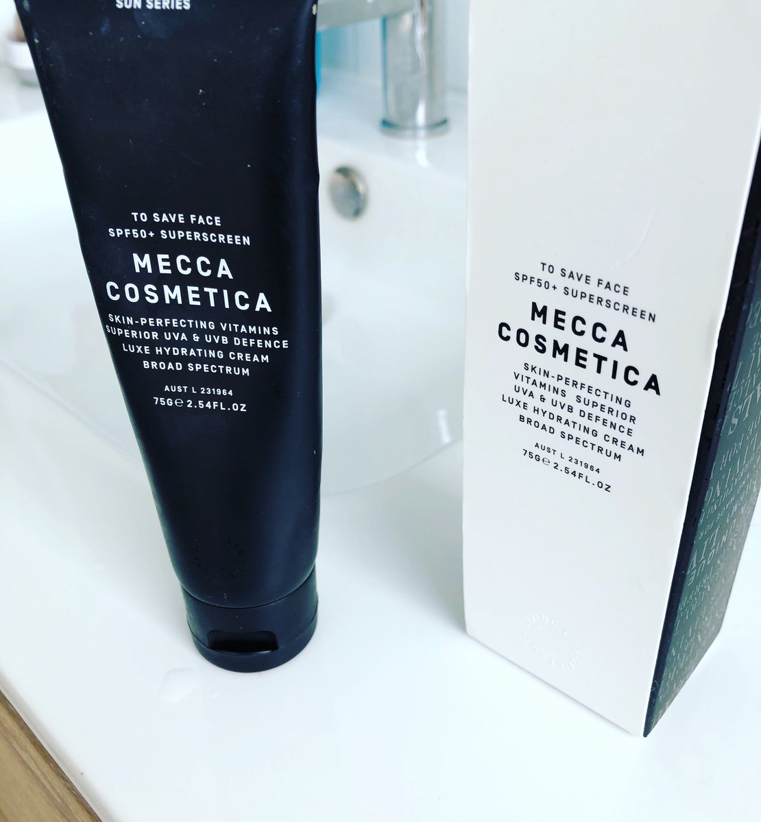 LNourishments's tweet photo. A skincare staple @meccacosmetica definitely a rebuy. I use this as face cream after serum under makeup on work days. Other days I use this as last step skincare in morning. Does not feel sticky at all and high spf for Aussie sun #meccabeautyjunkie #skincare #mindfulconsumption https://t.co/aTqAuStXXC