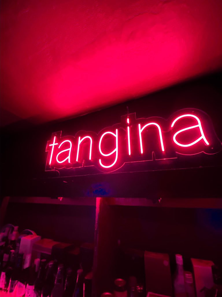 Default tweet media