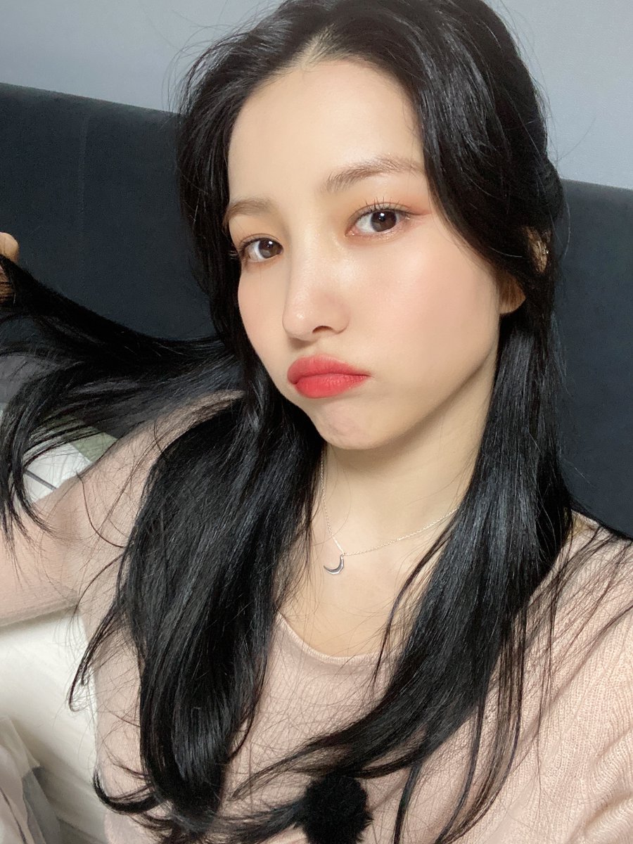 GFRDofficial's tweet photo. [📺 #리얼리티] 
#여자친구 #GFRIEND 숙소는
언제나 바쁘게⏰돌아가는 법💙💜

윗층, 아래층 대장 #소원 #SOWON 
#예린 #YERIN 이와 함께 #MEMORIA 속
여친이들만의 숙소🏡탐방❣️

지금 바로 시작하세요😍
▶️ https://t.co/rhakEqGHpD https://t.co/5SvKO95kWQ