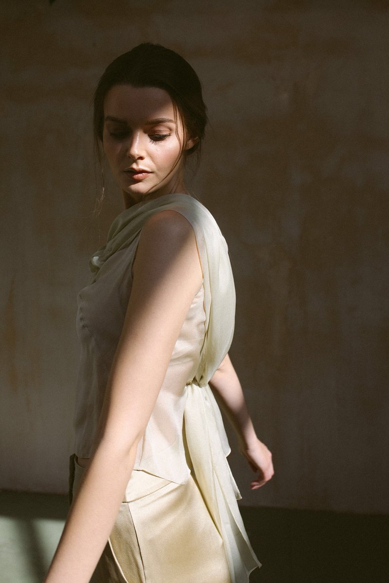 Delighted to launch our first dedicated bridal edit. Relaxed, stylish bridal wear that lives beyond your wedding day. All our styles are ethically made in Scotland in 100% pure silk. #modernbride #madeinscotland
lauraironside.com/campaign
Images Alex James
