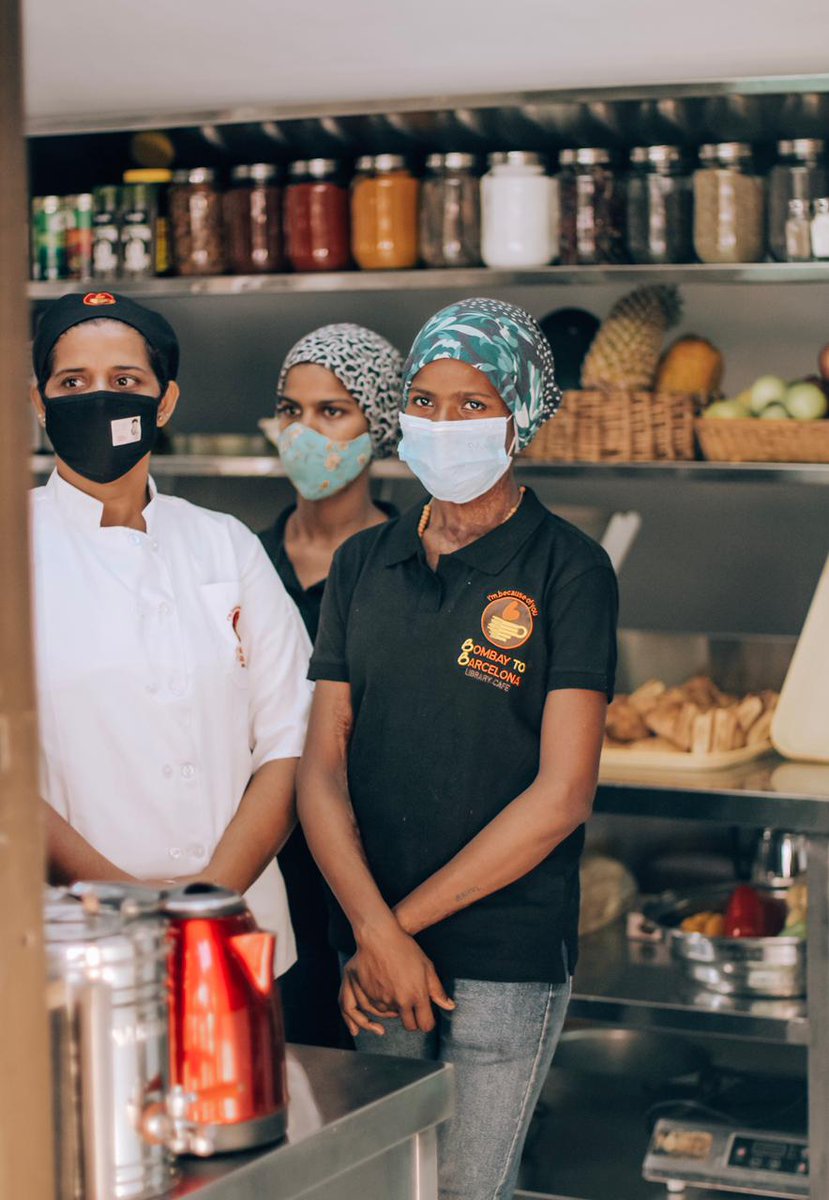 SoyGraciasATi's tweet photo. 🚨Novedades🚨 #BombayToBarcelonaLibraryCafe Inaugura Cantina en Holy Spirit Hospital en #Andheri, #Mumbai
El equipo #B2BLC servirá café y deliciosa comida a los incansables trabajadores del centro y visitantes.

Gracias a los que habéis ayudado a hacerlo posible. #SomosGraciasATi https://t.co/yC1FbTcFIY