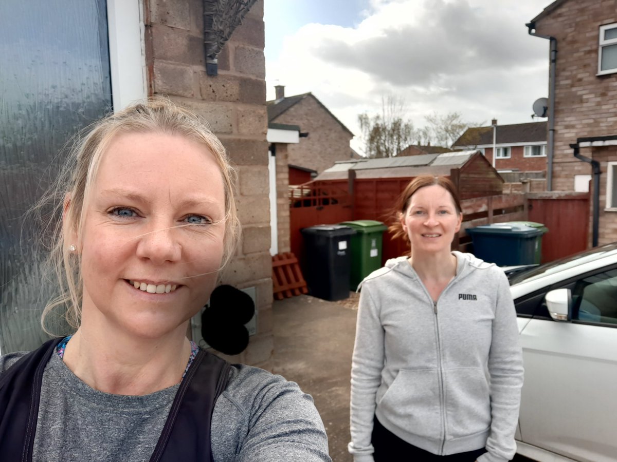 donnatrowsdale's tweet photo. Lovely early morning run with @LeanneT25739175 #setfortheday #runningbuddies https://t.co/7TtVqj6LH6