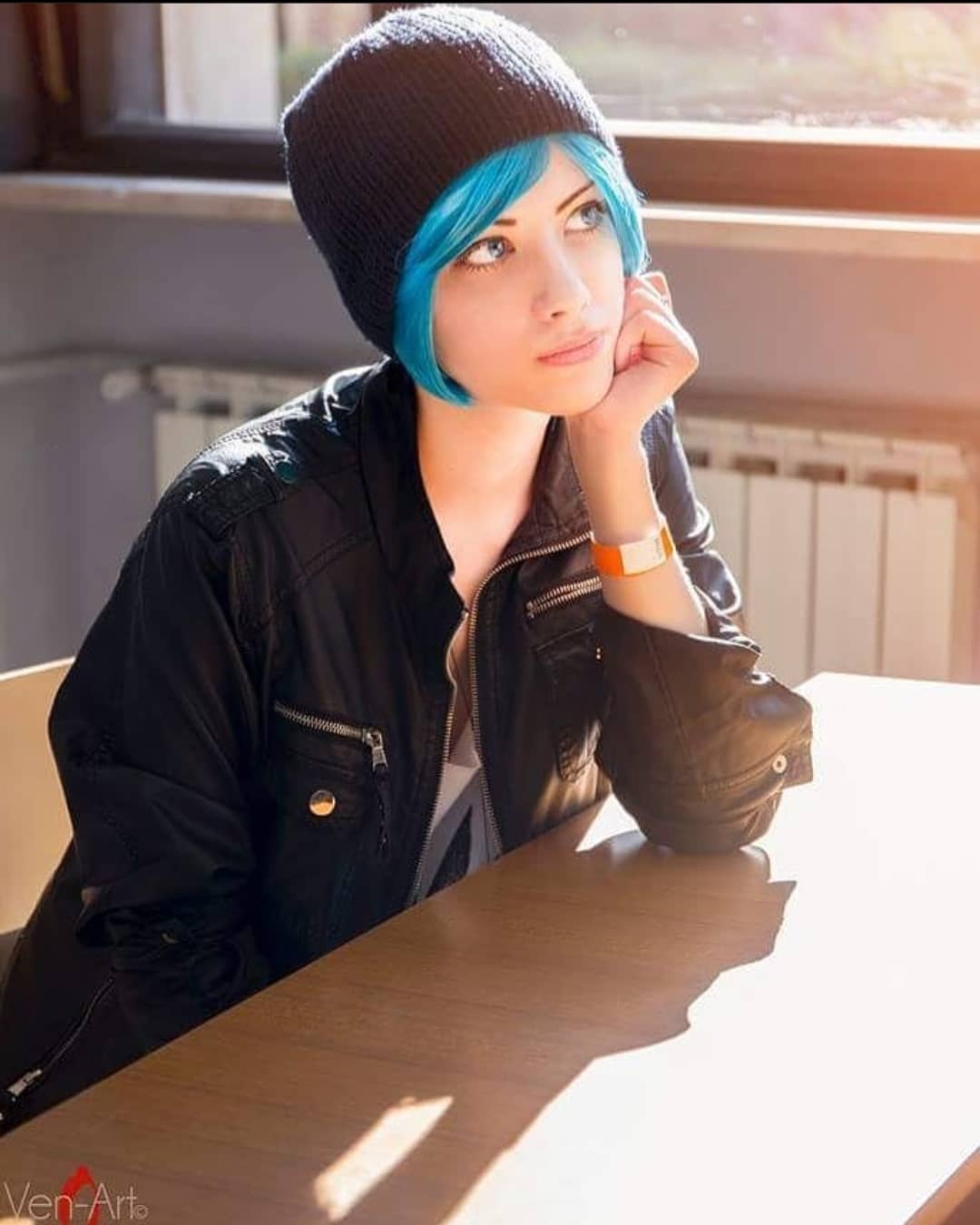 Chloe on sale price cosplay
