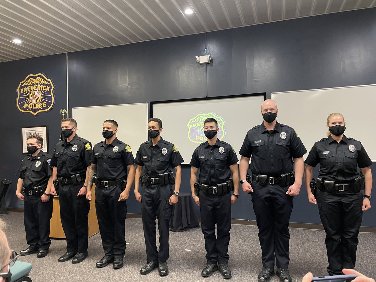 AldermanWilson's tweet photo. Please join me in welcoming six graduates of the 63rd Frederick Police Department Academy Class to the community! I love the diversity of these new members of FPD. Hopefully we’re getting closer to a police force that is more representative of our community! @Fred_MD_Police https://t.co/1wJ2GNj5eP