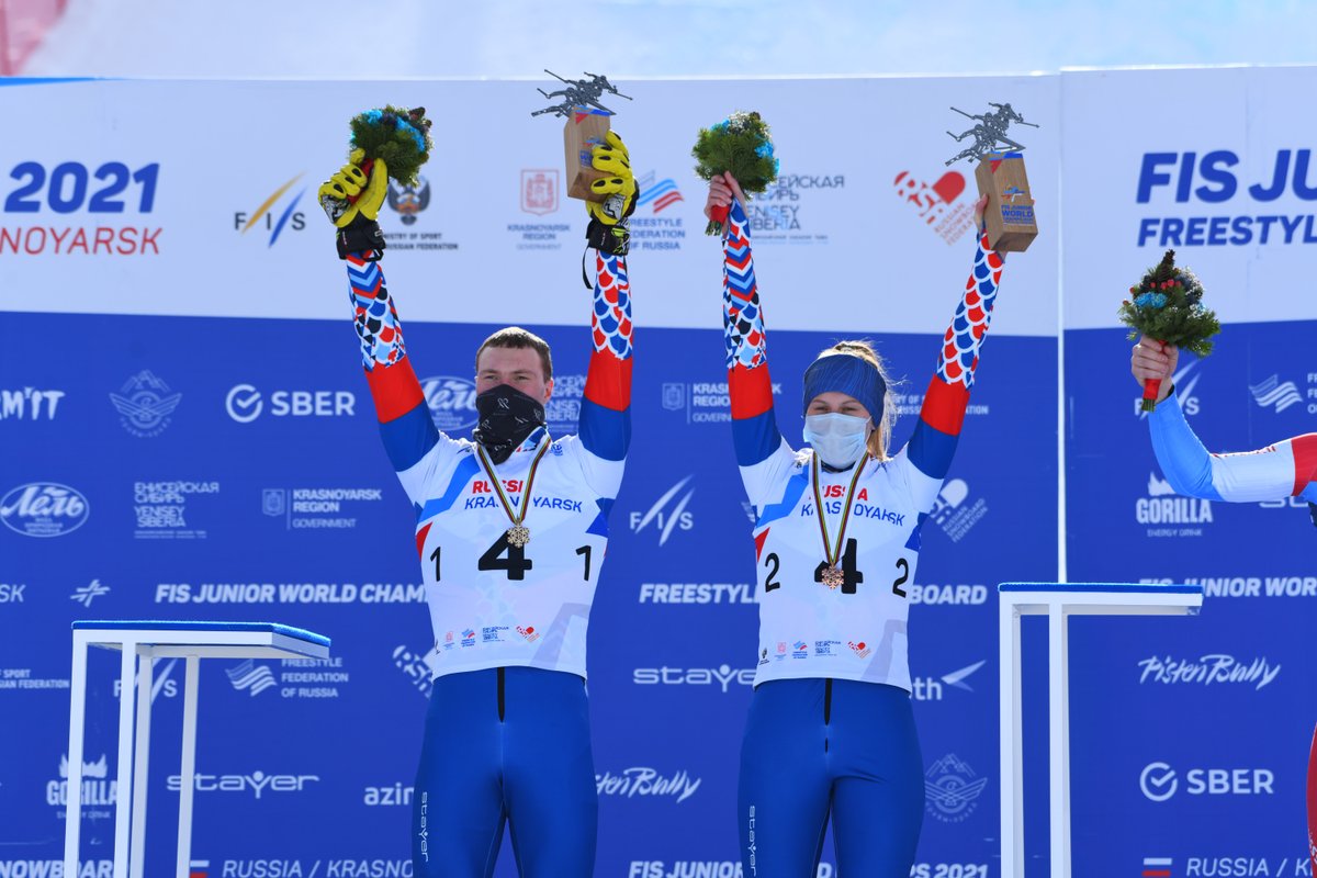 pro_siberia's tweet photo. В Красноярске завершилось Первенство мира по фристайлу и сноуборду 2021 года ⛷
Золото у Австрии (Кристина Федермайр, Оливер Фиртхалер). Серебряные призеры – Италия (Андреа Чези, Симоне Деромедис). Бронза – Россия-2 (Полина Рябова, Андрей Герасимов). #fissnowboard #fisfreestyle https://t.co/0UVQ427NKB