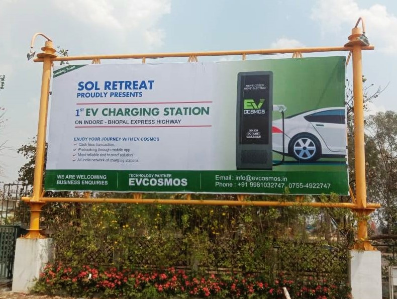 EvCosmosChrging's tweet photo. Team EV COSMOS is proud to present its first destination Fast Electric Vehicle Charging Station on the Indore - Bhopal Highway @ Sol Retreat.
Coming Soon...
Visit https://t.co/ZHvJggBgEc to know more.
#evcosmos #chargenet #ev #greenindia #chargingtechnology #fastcharging https://t.co/JMHPLdTONl