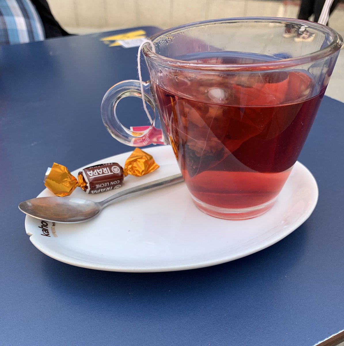 JuditBiel's tweet photo. Al millor lloc del món! @laltrecafe https://t.co/r7Orni5pxu
