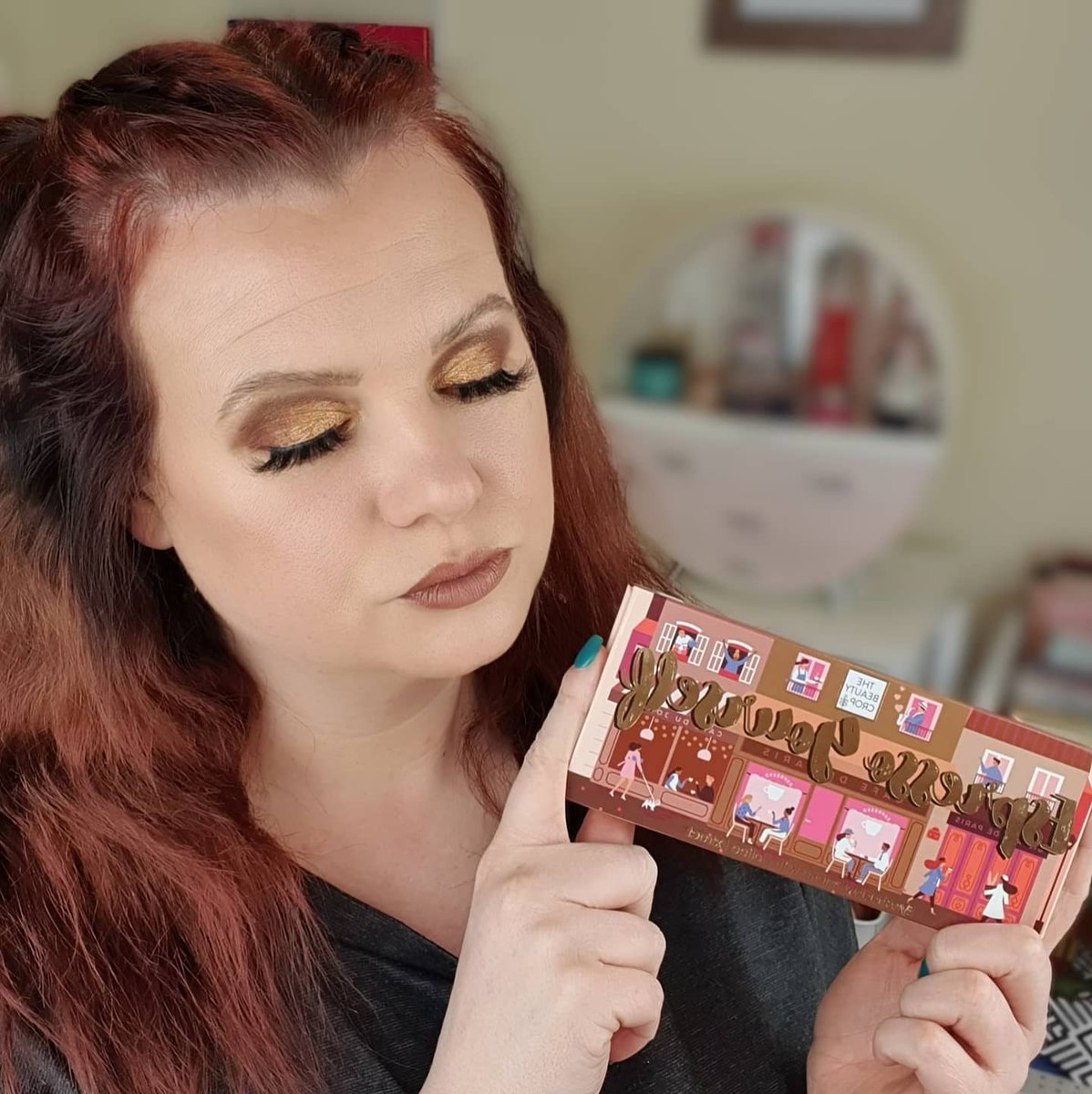 ClareWalch's tweet photo. Makeup look created using the Espresso Yourself palette from @thebeautycrop 
.
#makeup #makeupbyme #makeupartist #smallyoutubechannel #smallyoutubercommunity #smallyoutuber https://t.co/dlGxMGA7r5