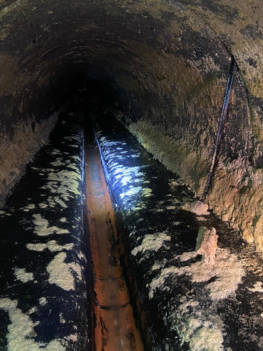 A great few shifts at Clacket Lane services removing heavy rag and FOG. Glad to see it back to how ot should be. Great teamwork by the lads on site. #swdrainage #teamworkworks