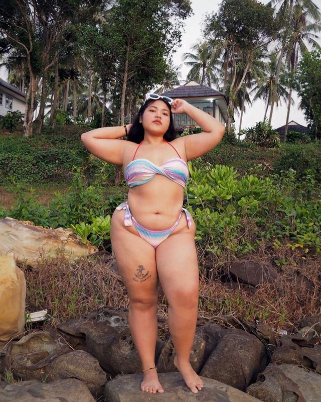 TanteRoziah's tweet photo. Loker:
Kurir katering, usia 18-28thn, punya SIM A. Hari kerja: Senin-Sabtu, 10:00-15:00 WIB.

Boleh tinggal di warung (ada kamar kosong) kalau mau, makan gratis sepuasnya tiap hari, uang rokok Rp25.000/hari, gaji Rp3juta/bulan.

Cuma cari yg serius aja, jangan dinego lagi, ya https://t.co/kwx1G8nTDe