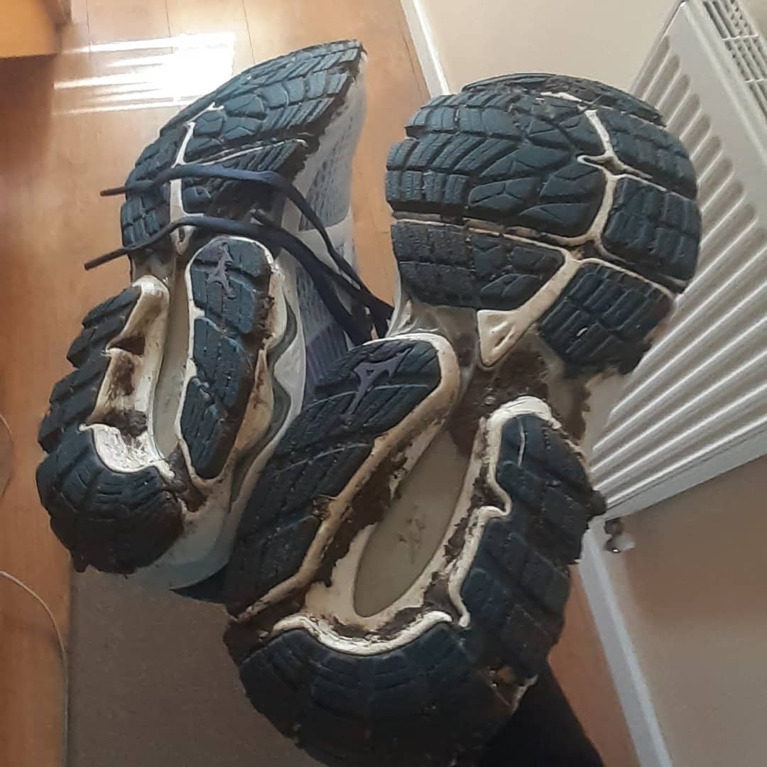 SkuseCatherine's tweet photo. I ran with a running buddy today (socially distanced of course). Loved getting my brand new shiny trainers muddy and having a chat and catch up. Loved and enjoyed those runs today. Then upper body weights. Have a great weekend 😁❤#ukrunchat #runningmakesmehappy #RunningHelps https://t.co/hLzeSgPu5i