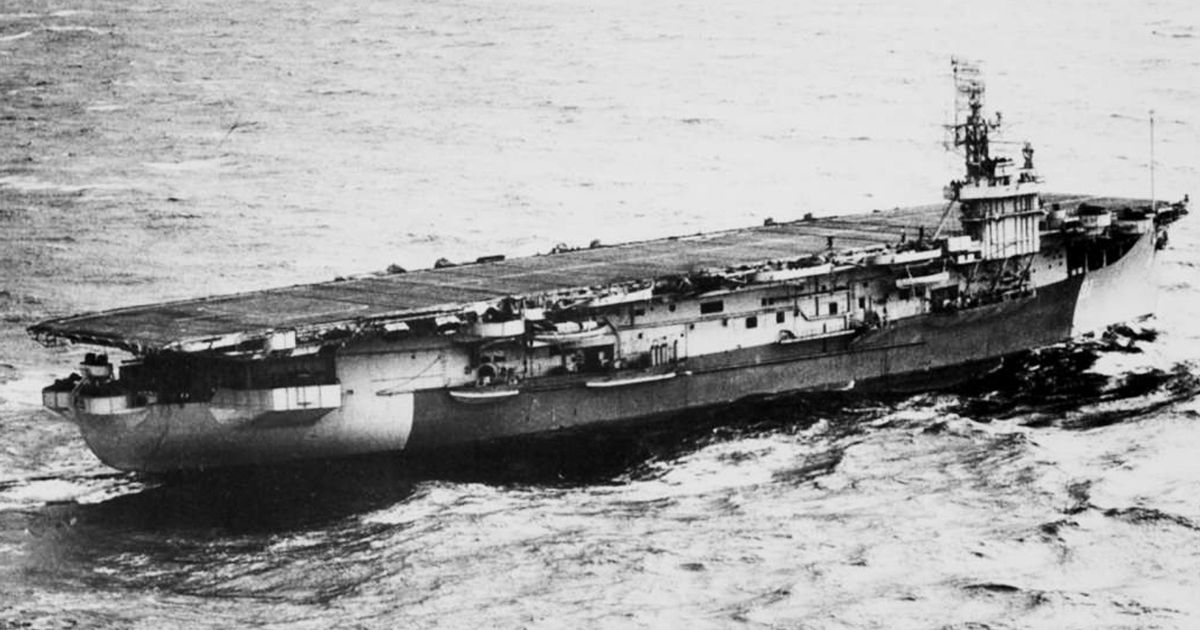 gaelhistory's tweet photo. 27 March 1943 - HMS Dasher, an Avenger class Aircraft Carrier, sinks of the coast of Scotland due to an internal explosion. 379 of the 528 crewmen die as a result of the tragedy. #OTD #History #HMSDasher #Scotland https://t.co/FpnKdgT21J