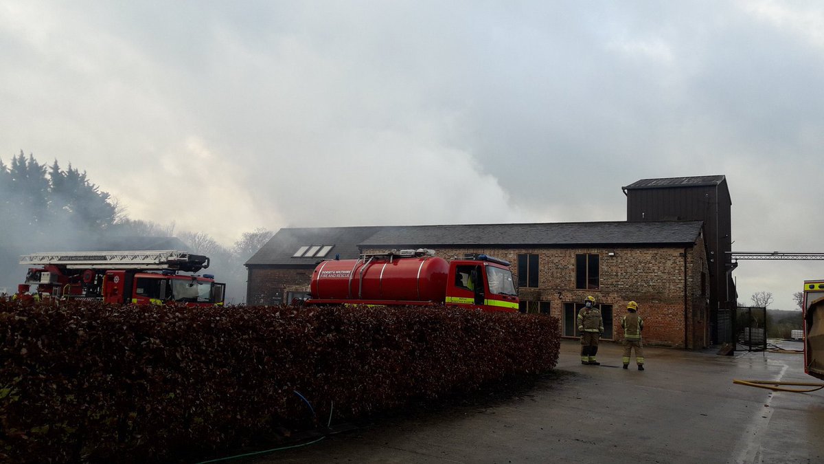 HistoryMFS's tweet photo. TURNOUT: 09:13 26/03/2021 Fire. Mobilised to support colleagues from across the county at an industrial fire near Aldbourne. https://t.co/BmiFqc0Qjk