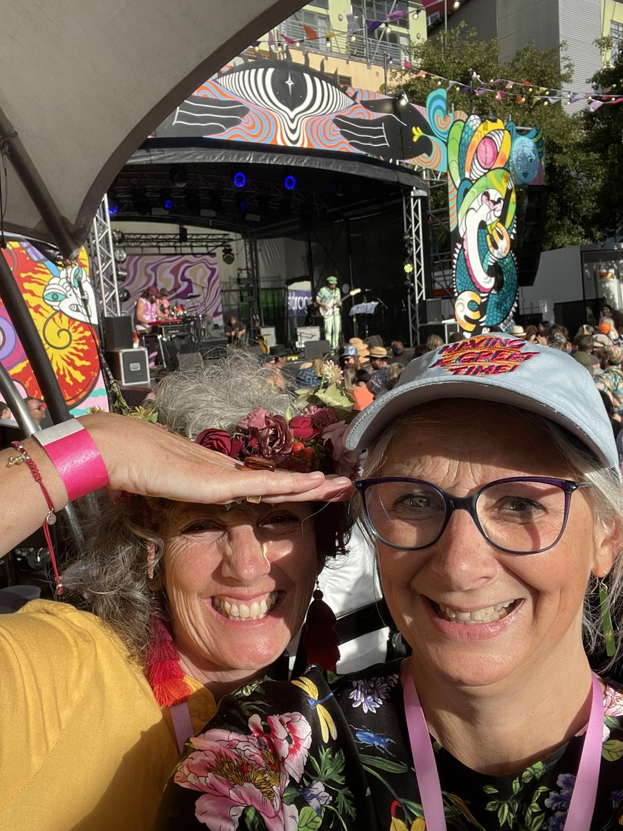 Barely awake after being up since 4am, but proud of my <a href="/cocamassey/">cocamassey</a> whanau, from creating the new <a href="/Massey_uni/">Simple Luxery</a> marae, to supporting the opening and each other for parakuihi, to supporting the students, hosting alumni and performing at @cubadupa. What a day!