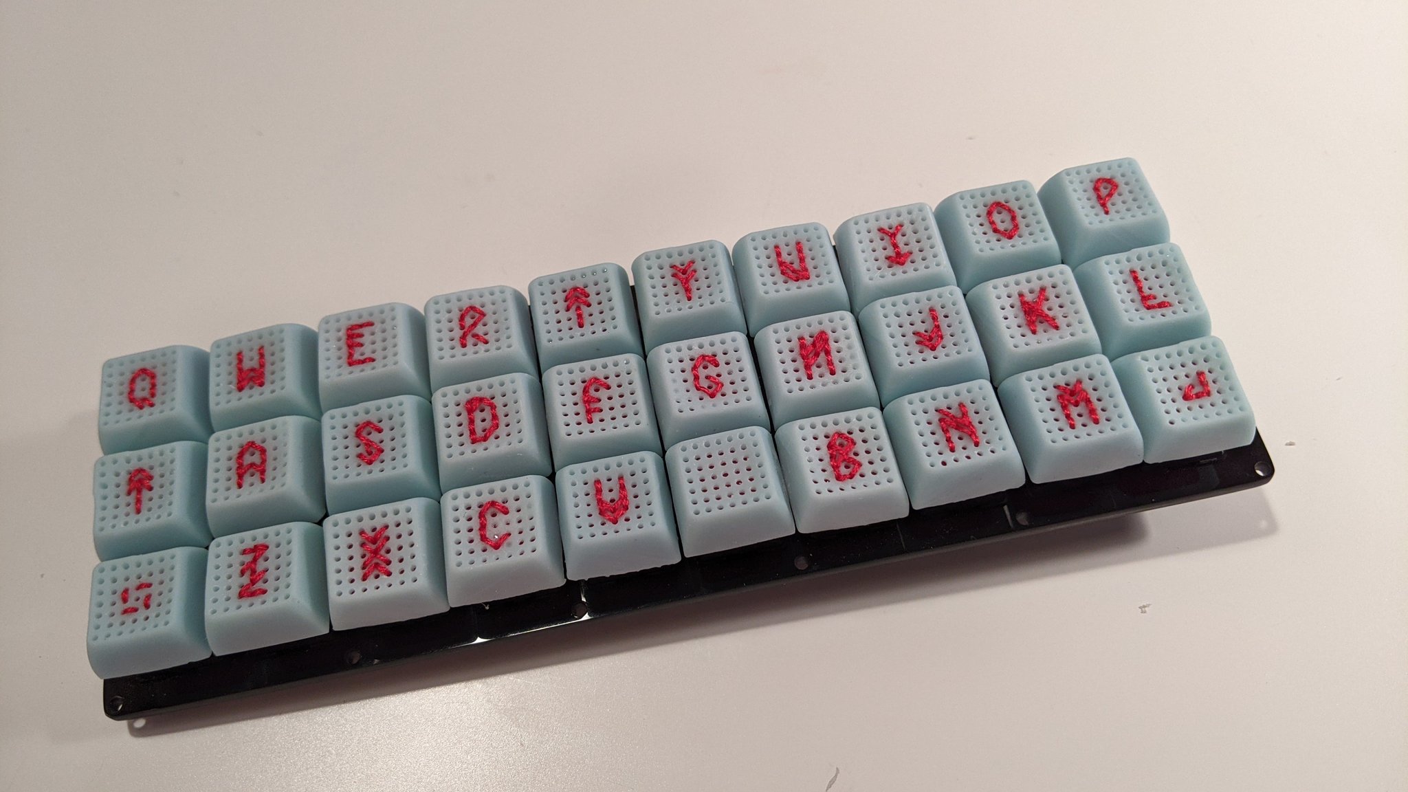 Finally finished a set of embroidery keycaps. I need to make some changes. But still! https://t.co/2WRpUAVpnt