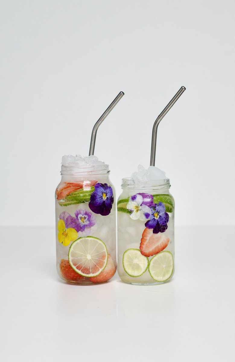 Luz0n's tweet photo. Morning fluid #detox #saturday https://t.co/5RKBgK6NWE
