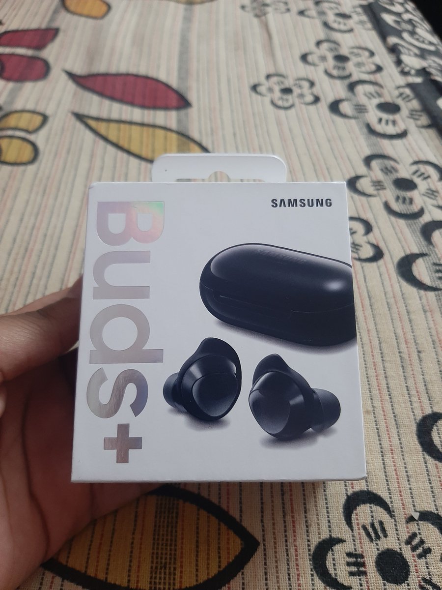 iam_trulyAdarsh's tweet photo. Another awesome addition to the #samsung family ❤❤♥️♥️
Initial impressions looks and sounds great 👍
#Galaxy #BudsPlus @SamsungIndia https://t.co/mFYZ3KlquQ