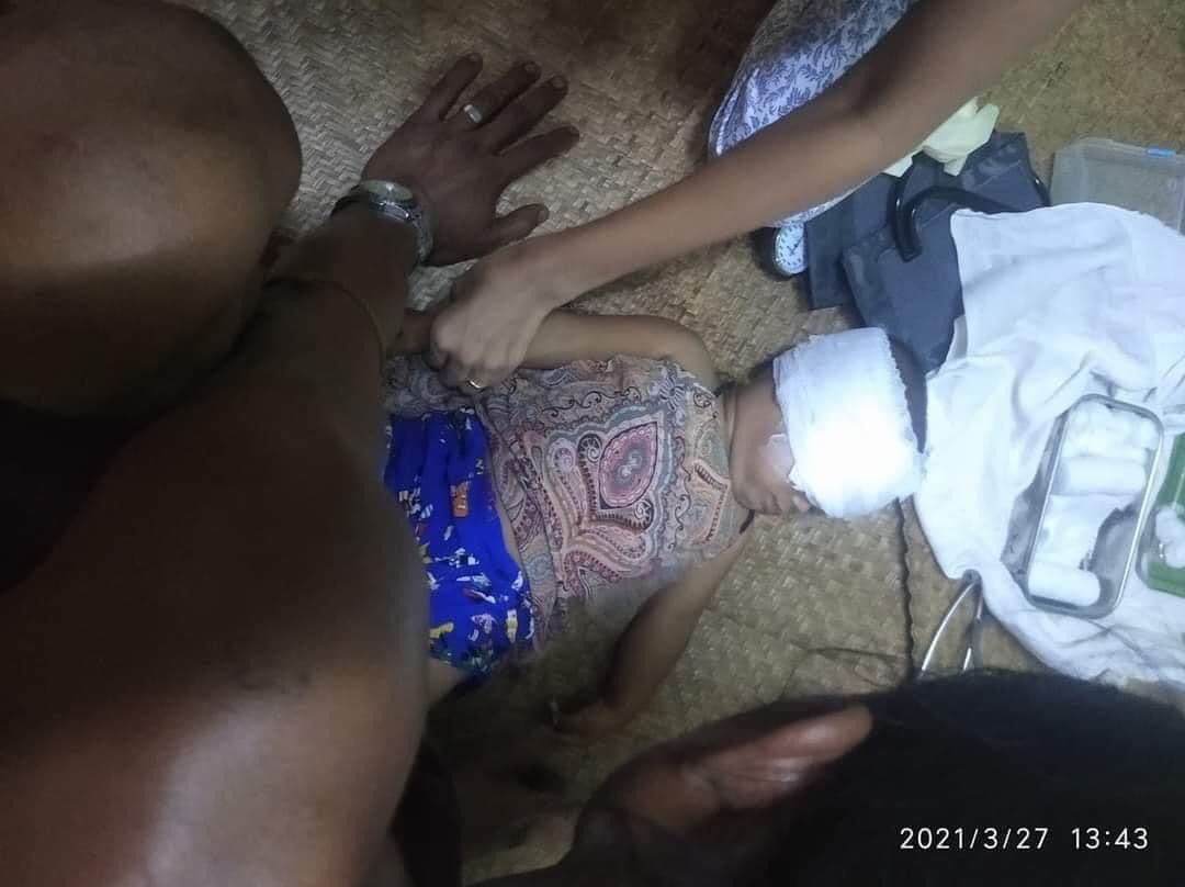 MichaelMyint2's tweet photo. Yangon,  Militants stormed neighborhoods in Mayangone Township.  A 1-year-old child was shot in the eye.

27.3.2021
#MilitaryCoupInMyanmar
#WhatsHappeningInMyanmar
#CrimesAgainstHumanity https://t.co/UNs1TOjmCh
