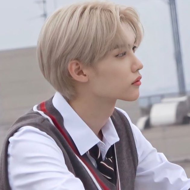 jixfile's tweet photo. felix au prompt

wherein you mistakenly drink the varsity player’s tumbler that happens to be your best friend’s ex boyfriend.

“miss, aking tumbler yan” https://t.co/9z41IM6Pvv