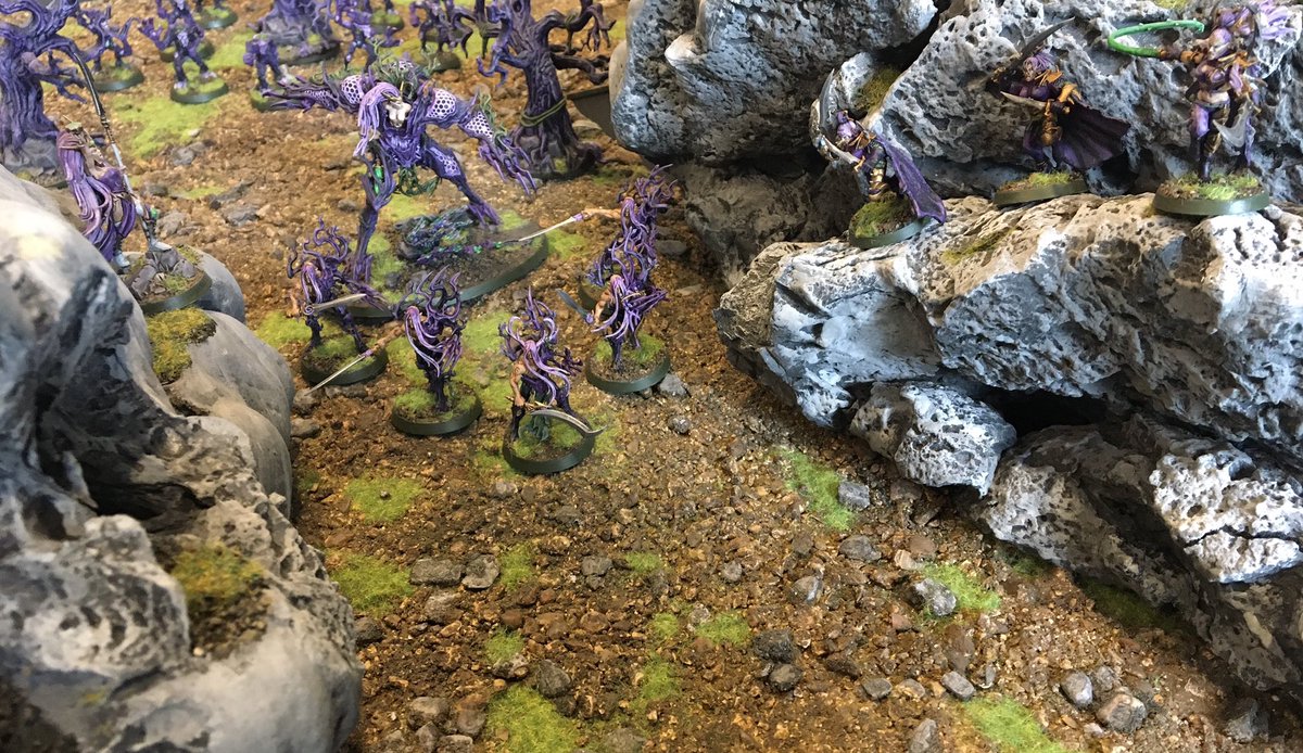 aelflife's tweet photo. Ambush! ⚔️

Aelves from Har Kuron attack Sylvaneth from the Shadow Grove as they enter a rocky pass

#WarhammerCommunity #harkuron #sylvaneth #aelves https://t.co/TVbF2DXqxH