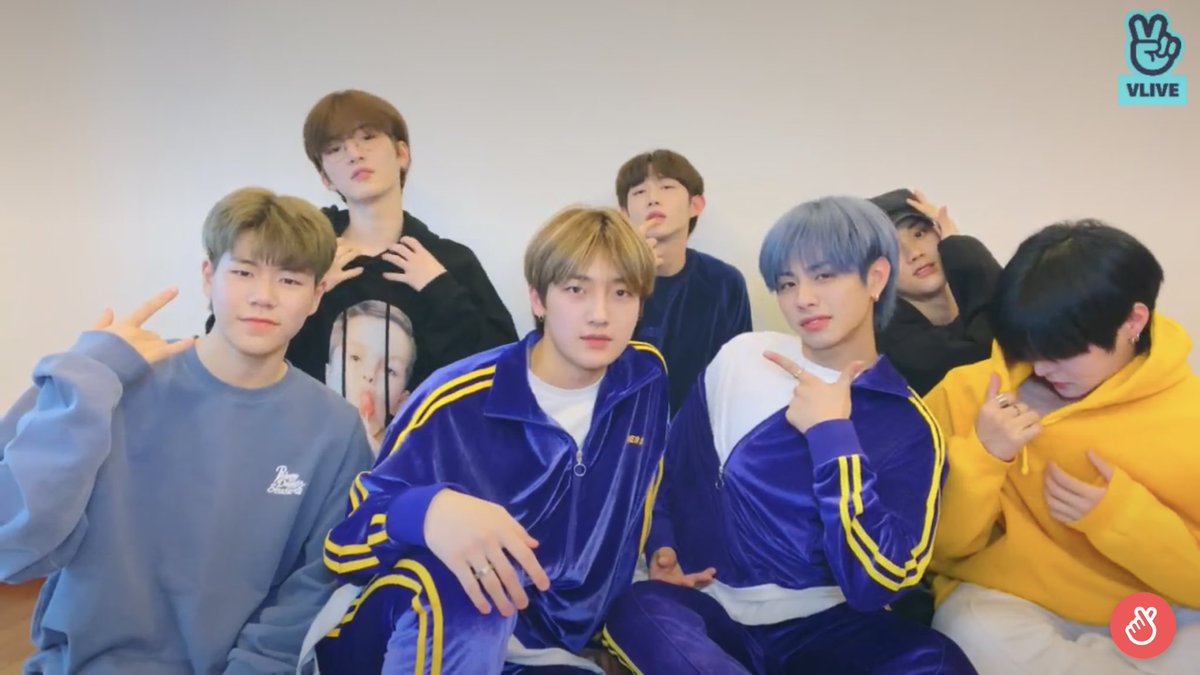 bearmoon_z's tweet photo. Photo time ✨💕
 #Ciipher #싸이퍼 #현빈 #탄 #휘 #케이타 #태그 #도환 #원   #memoryforciipher https://t.co/m8yNX78nJH
