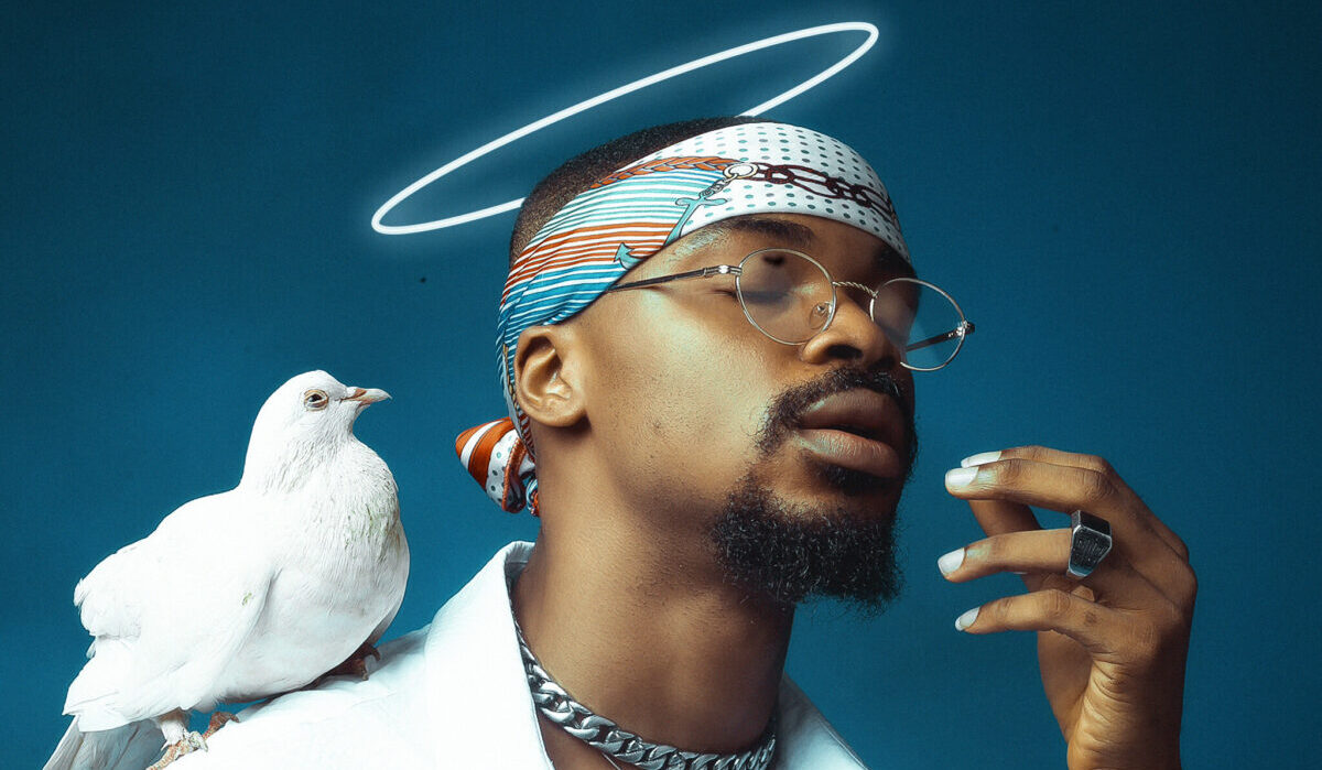 AStepFWD's tweet photo. MUSIC REVIEW: #Afrogospel pioneer @_Giljoe once again raised the bar with his latest EP "Eternal Life &amp; Vibrations" (EL&amp;V) | @ittyokim | Read more here >> https://t.co/DgljonZQcz https://t.co/H3TYJEM0qV