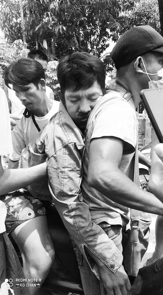 MerriesMay's tweet photo. Tw // blood // death
1 Death in Htawei on Mar 27; Military ruthlessly shot at civilians who r protesting against last month Coup n killed an innocent citizen.
ANTIFASCIST REVOLUTION
#AntiFascistRevolution2021
#Mar27Coup
#WhatsHappeningInMyanmar
@USEmbassyBurma @UN_HRC https://t.co/NyP2PyxYcC