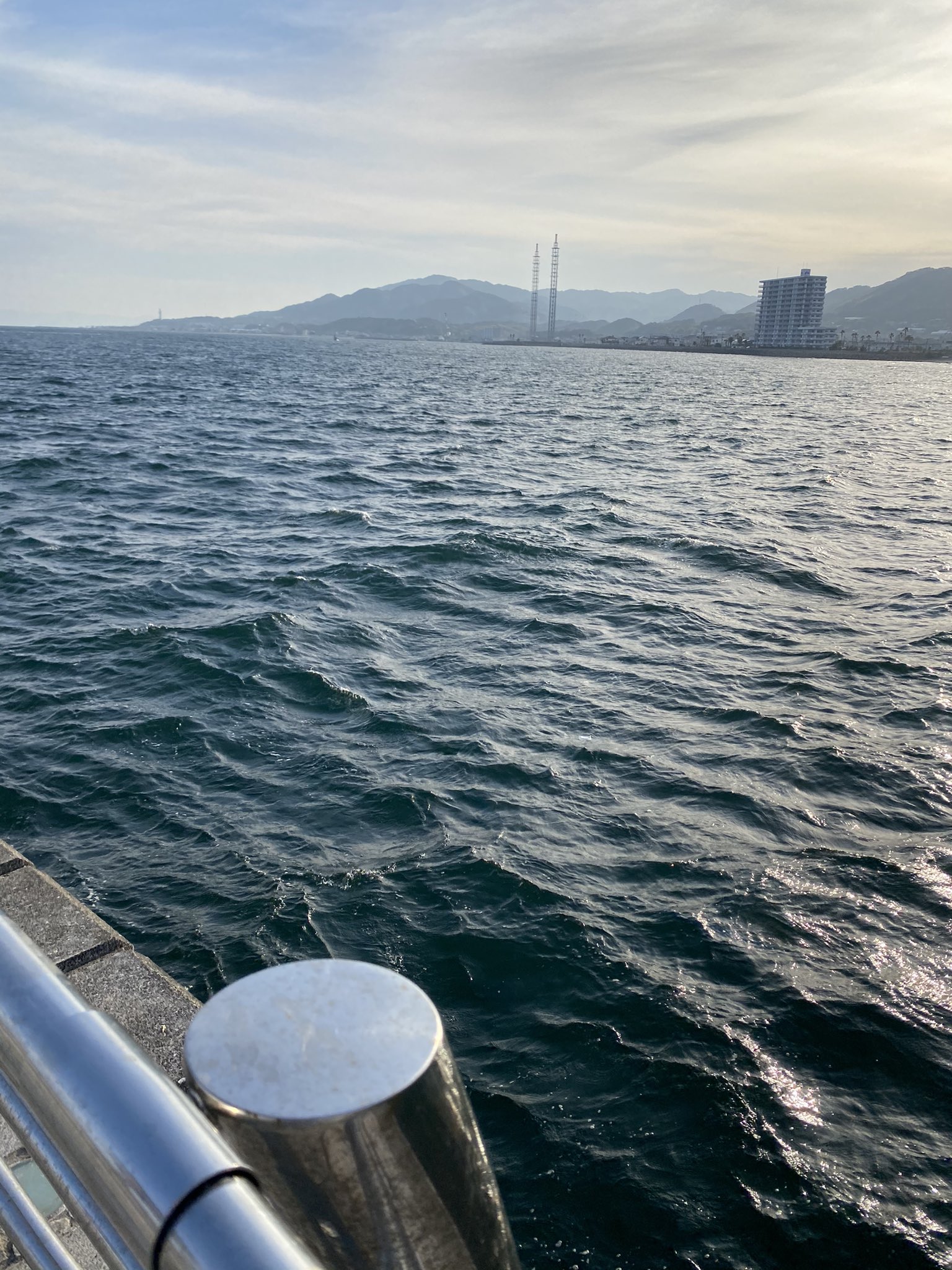 きなこ 今日は良い天気だったので淡路島まで釣り カゴ釣り サビキ釣り 12時 17時 何回か当たりがあったけど今日もボウズ ４連敗中 淡路島 T Co 0upxc7fae3 Twitter