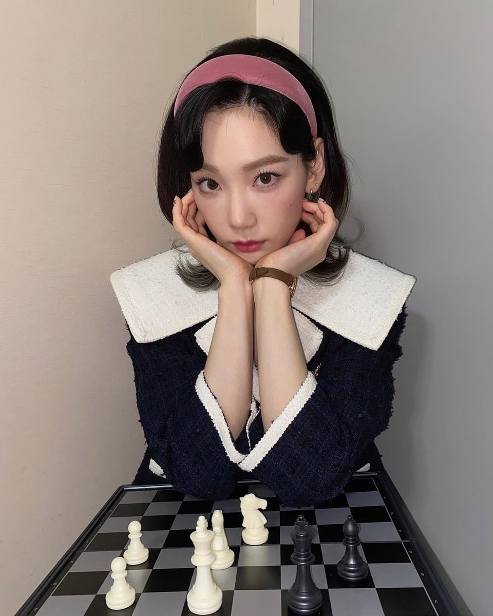 taengstagram39's tweet photo. [INSTAGRAM] taeyeon_ss : ♟ # 놀라운토요일
https://t.co/C0Xf0LuT3w (6P) https://t.co/XDpsw6pg14