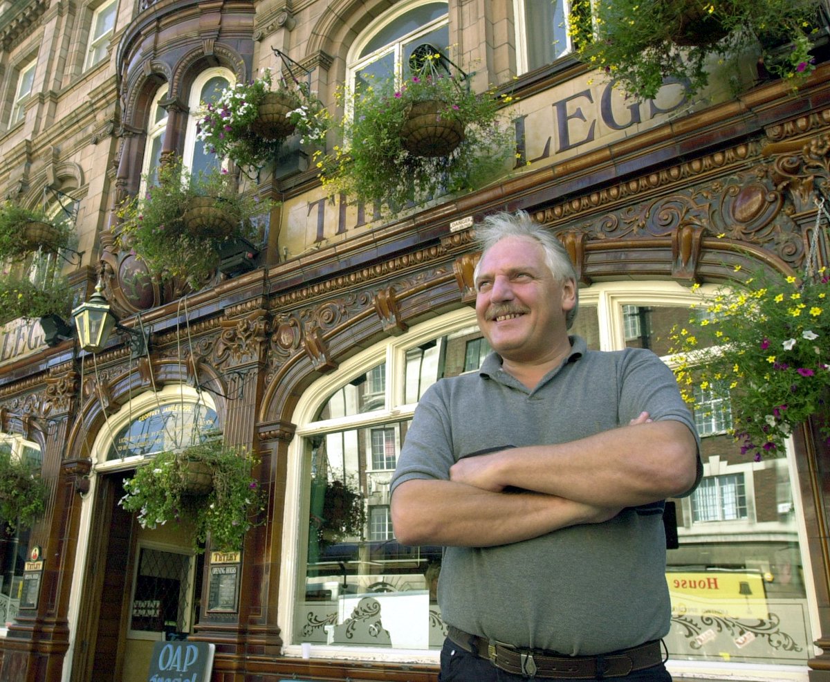 26 Leeds publicans you may remember from the early 2000s 
tinyurl.com/2d9z3jac #Leeds
