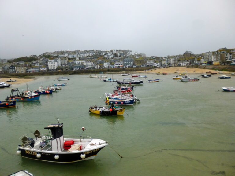 RJonTourUK's tweet photo. St Ives is a great place for a break away, my last visit was in October a few years back.
One highlight was a boat trip to seal island on the Dolly P boat.
https://t.co/fQ7pbI6Tkk #stives #Cornwall #satchatuk #staycation https://t.co/G8rGOoSdml