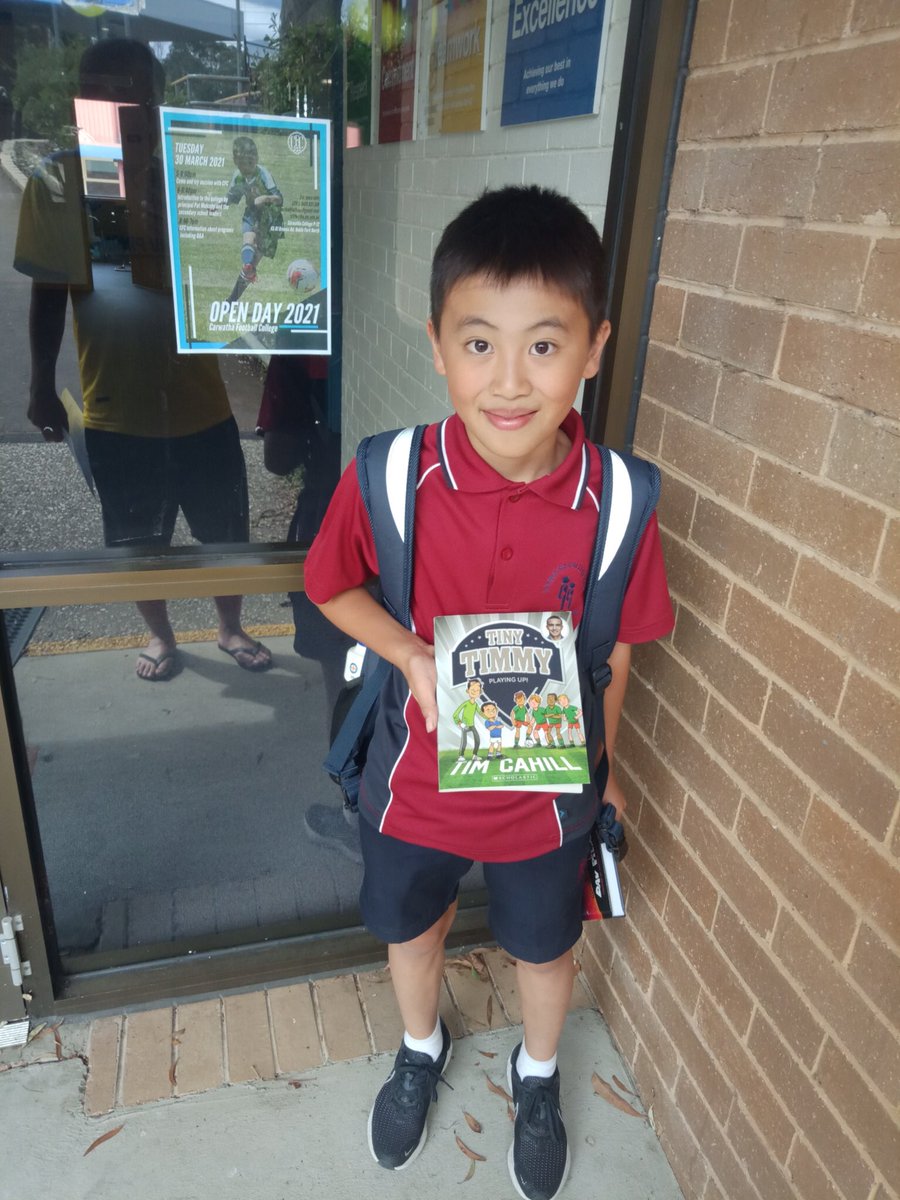 TCo10's tweet photo. Been awhile but it’s nice to get this @Tim_Cahill #TinyTimmy book at school! https://t.co/ykl5l9NHgB