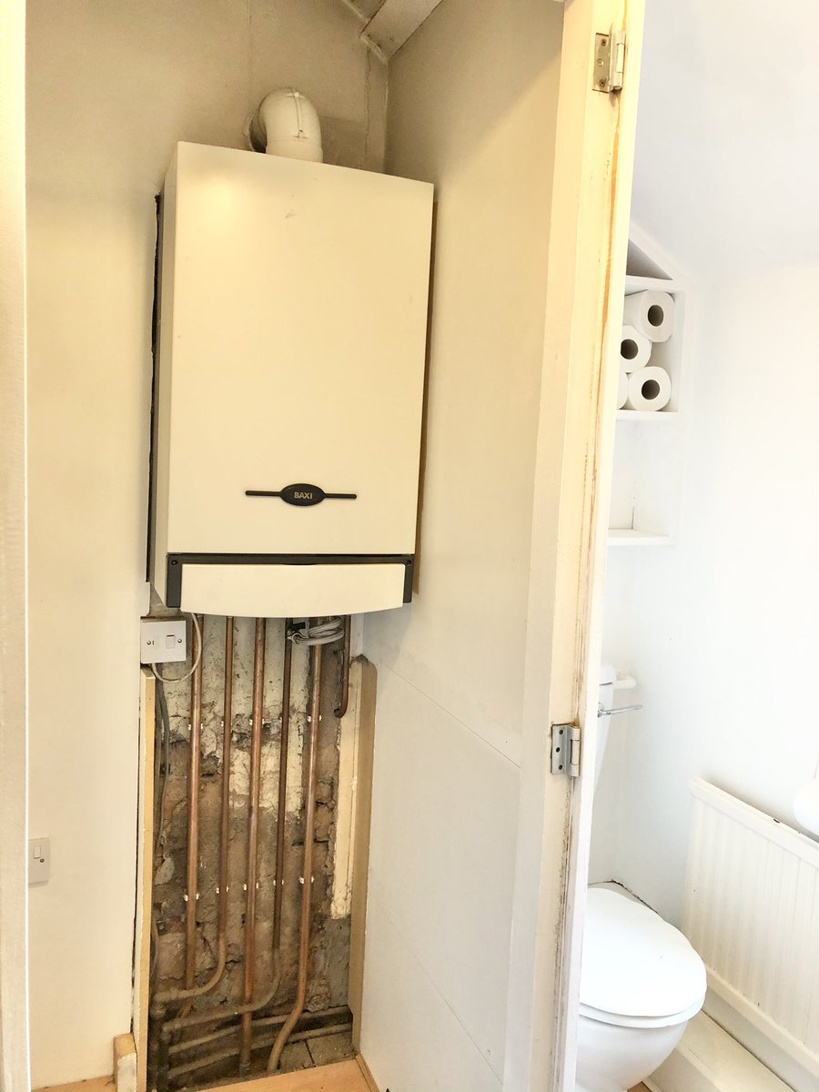 Btechheating's tweet photo. Wow.....just wow! That had to be one of the dirtiest #combi swaps weโve done, spent 12 hours flushing to get that system water clean and the upstairs radiators were just as bad as downstairs ๐
#NewBoiler #btechheating #interestfree #beautifulbeast #shoplocal #localbusiness https://t.co/Ve8OSvjleP