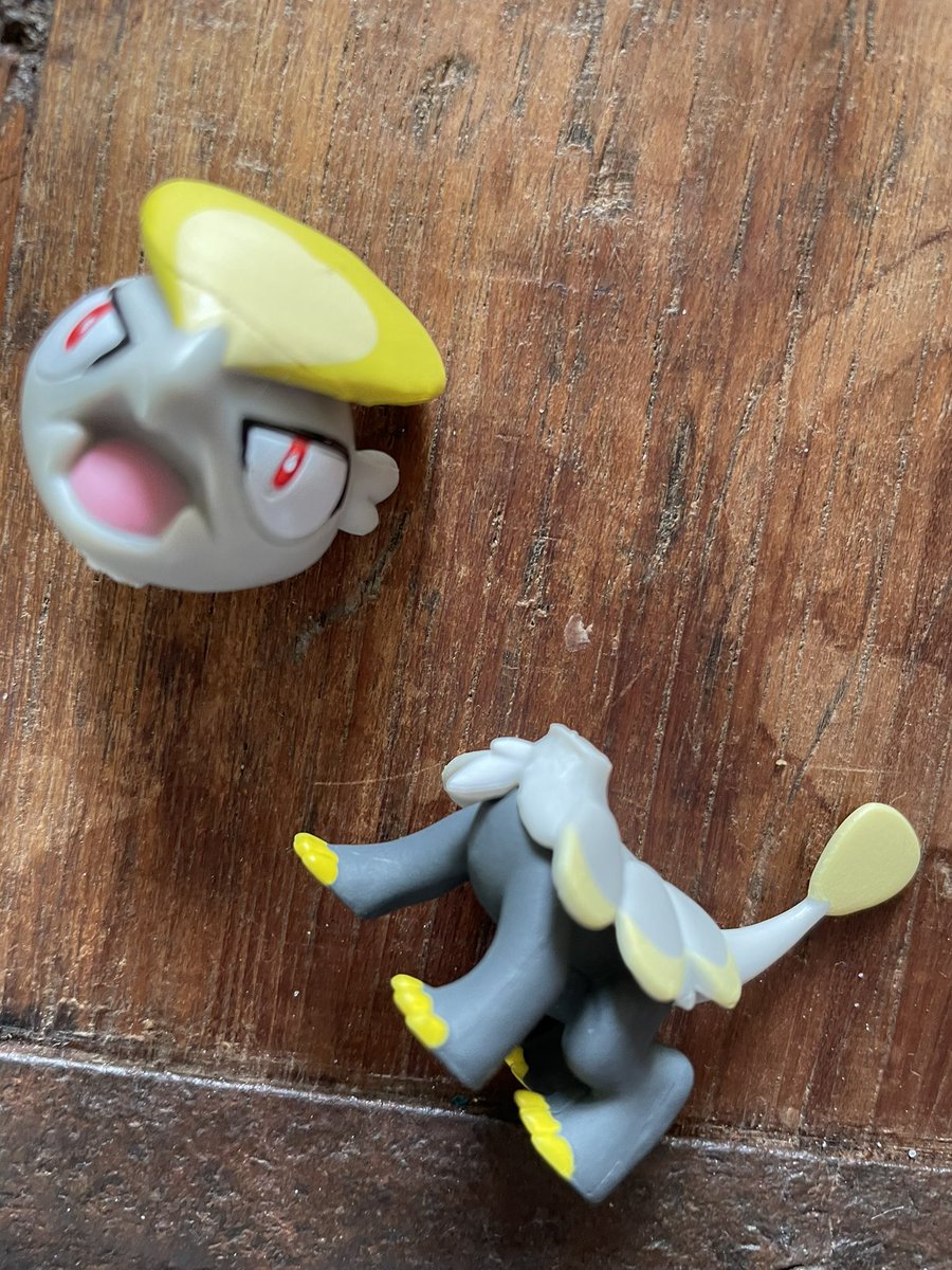 iamrwaters's tweet photo. @AskSmythsToys we have just opened our Pokémon clip belt set and one of the figures has already broken https://t.co/cxGq7PZ7mh