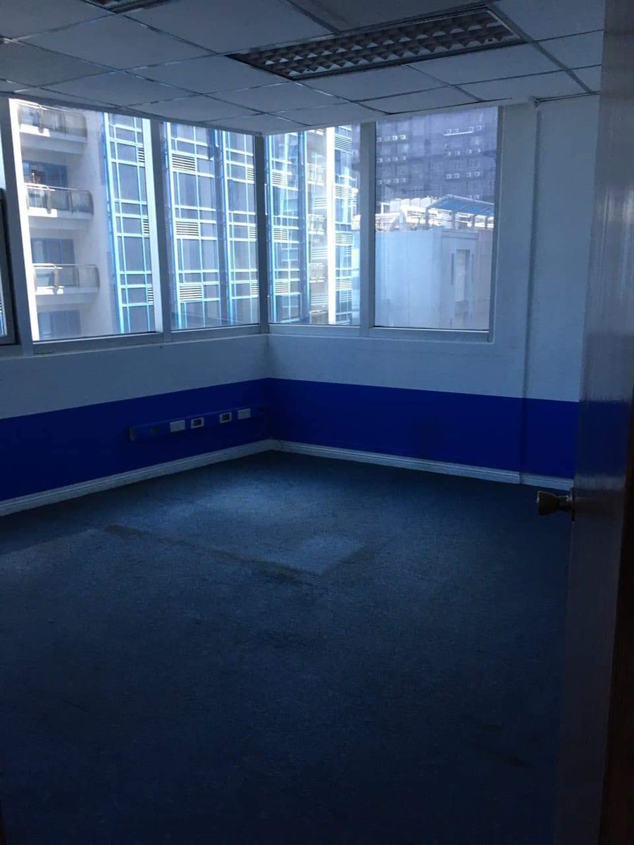 anthony3733's tweet photo. 250 sqm office space available, located in Ayala Makati city.

#forlease
#officeSpace
#office https://t.co/eRkG71po6B