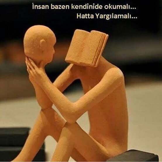 dizii_film's tweet photo. Moralin bozuk. İnsanlar bunu fark ediyor, "Neyin var? diye soruyorlar. Anlatıyorsun, hemen lafını kesip "benim de olmuştu, ben de böyle yaptım" diye kendini anlatıyorlar. Bunu öyle bir kararlılıkla yapıyorlar ki, kendi derdini unutup karşındaki insana dertleniyorsun.

 #Haftasonu https://t.co/15xCcMVehE